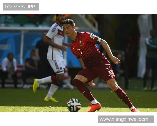 全球顶级足球明星精彩瞬间全景展示与背后故事揭秘